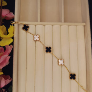 BR-A1 Clover Bracelet for Women Stylish